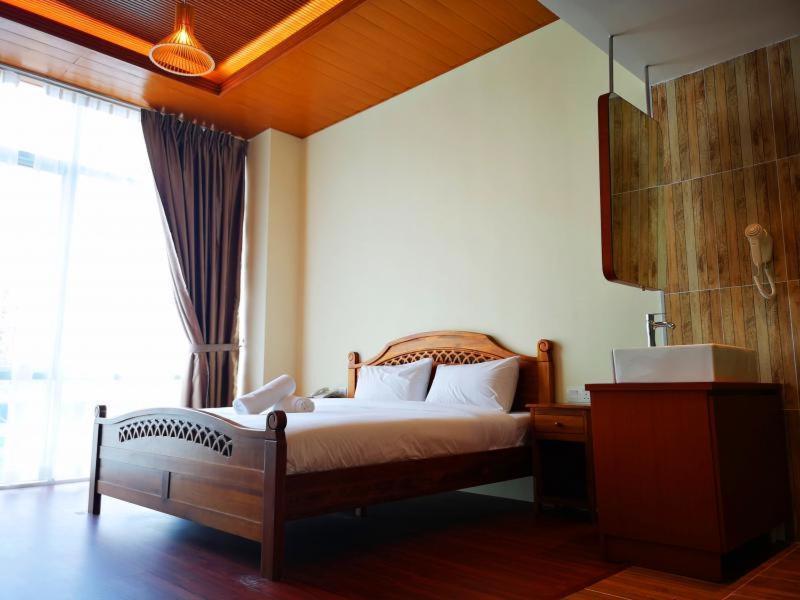 Top Holiday Hotel Seri Kembangan Exterior foto