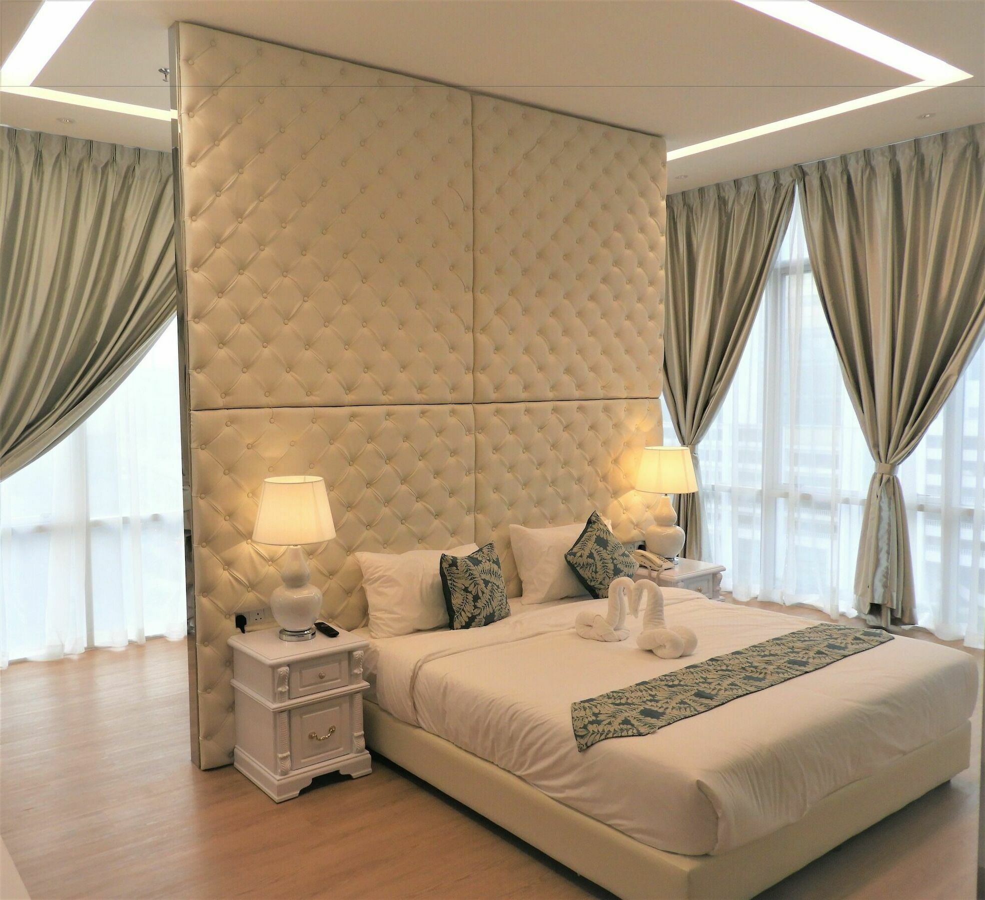 Top Holiday Hotel Seri Kembangan Exterior foto